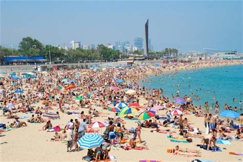 playa gay barcelona|Mar Bella Beach, Barcelona